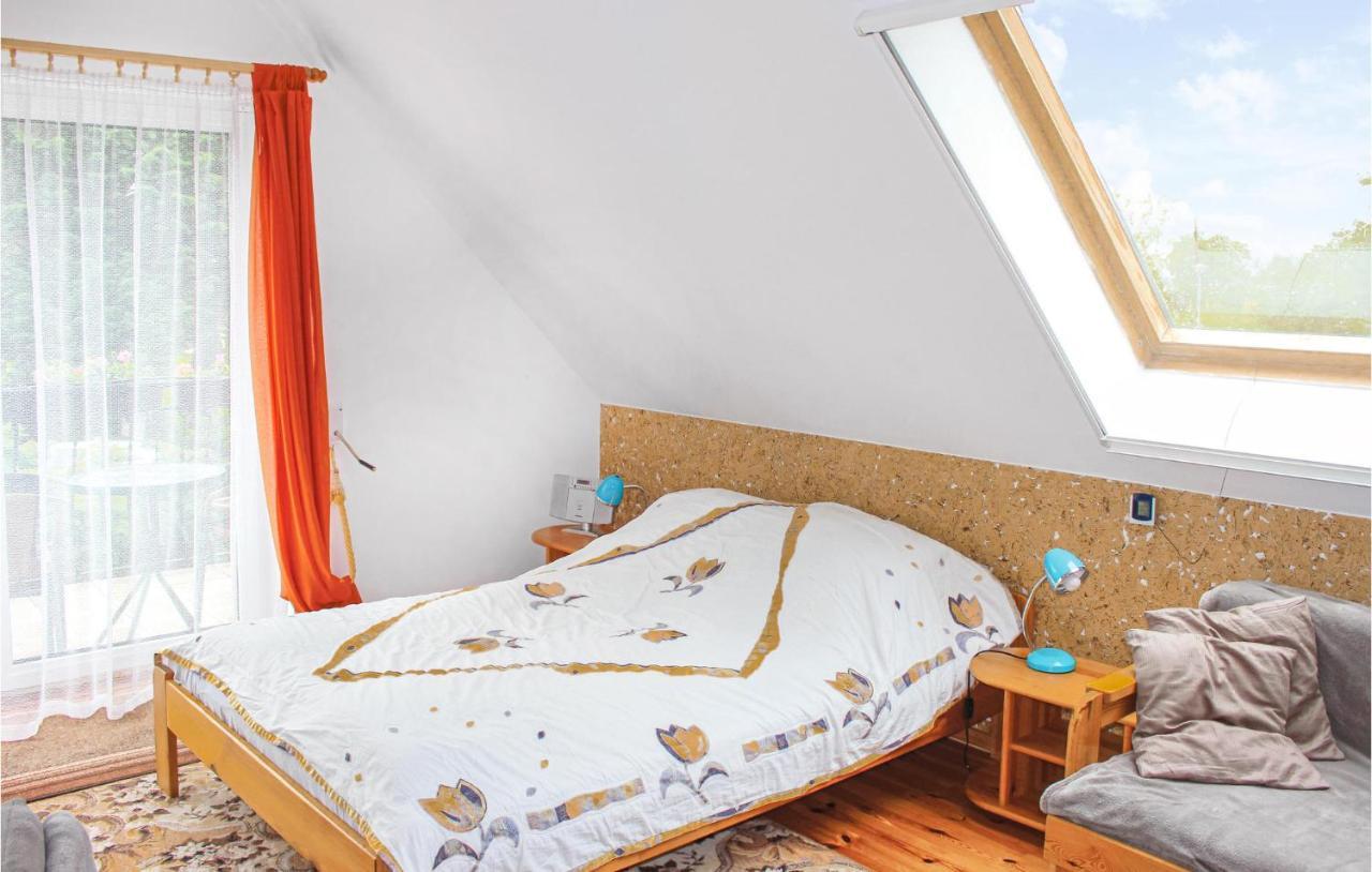 Cozy Apartment In Nowe Warpno With Wifi Bagian luar foto